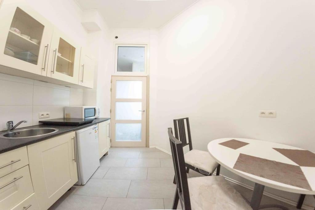 Studio Milana Apartment Brussels Exterior photo